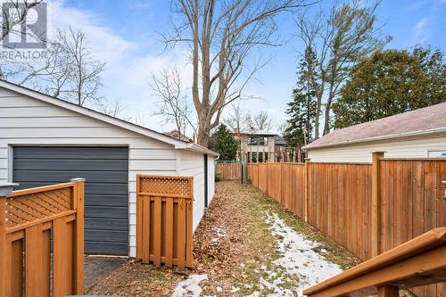 54 Thursfield Crescent, Toronto, ON - Outdoor