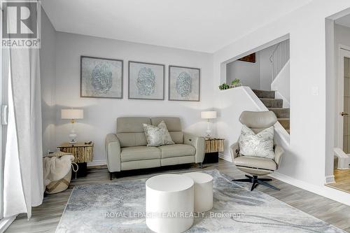 36 - 6424 Timothy Court, Ottawa, ON - Indoor Photo Showing Living Room