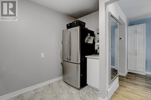 36 - 6424 Timothy Court, Ottawa, ON - Indoor Photo Showing Other Room