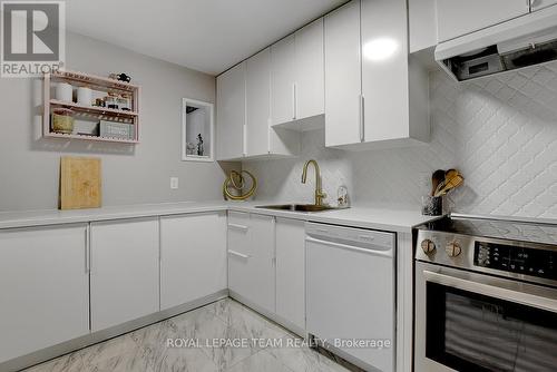 36 - 6424 Timothy Court, Ottawa, ON - Indoor Photo Showing Kitchen
