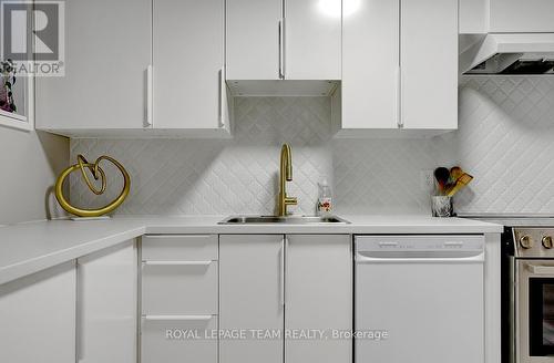 36 - 6424 Timothy Court, Ottawa, ON - Indoor Photo Showing Kitchen