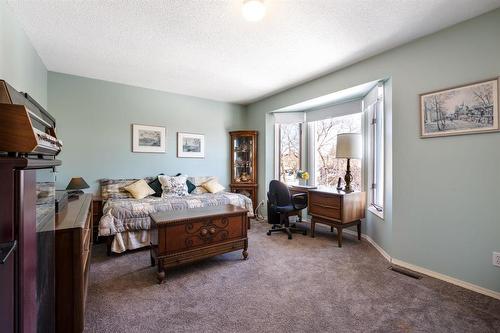 7 191 Hamilton Avenue, Winnipeg, MB - Indoor Photo Showing Bedroom