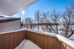 Private balcony off bedroom - 