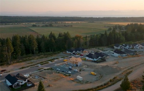 695 Westminster Blvd, Courtenay, BC - Outdoor With View