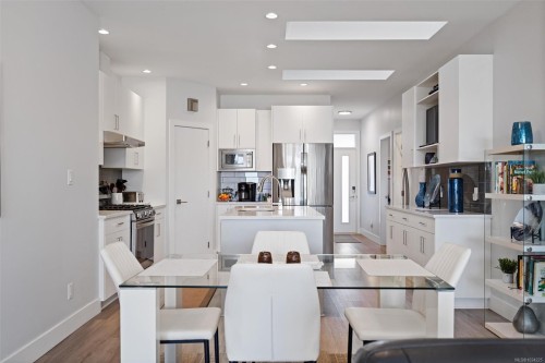 2407 Mountain Heights Dr, Sooke, BC 