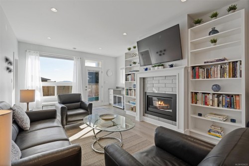 2407 Mountain Heights Dr, Sooke, BC 