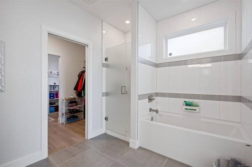 2407 Mountain Heights Dr, Sooke, BC 