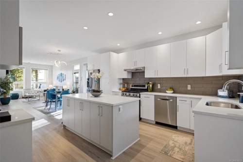 2407 Mountain Heights Dr, Sooke, BC 