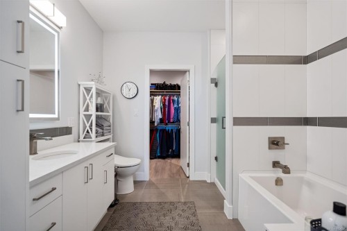 2407 Mountain Heights Dr, Sooke, BC 