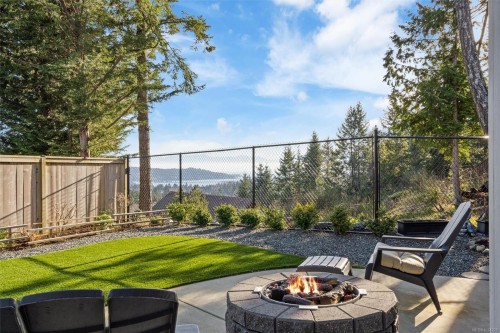 2407 Mountain Heights Dr, Sooke, BC 