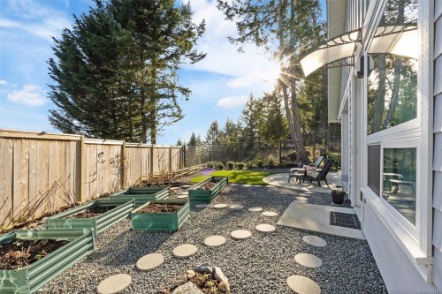 2407 Mountain Heights Dr, Sooke, BC 