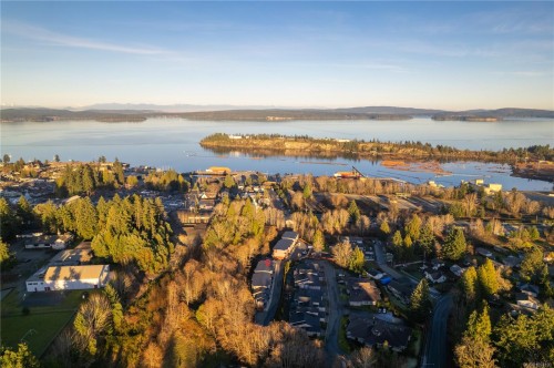 107-2899 River Rd, Chemainus, BC 