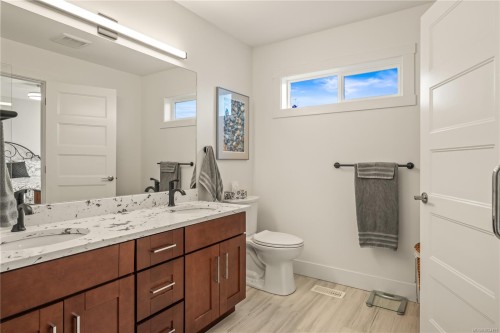 107-2899 River Rd, Chemainus, BC 