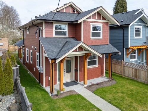 649 5Th St, Courtenay, BC 