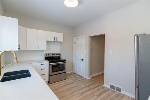 506 Simcoe St, Winnipeg, MB 