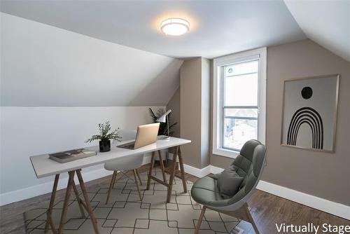 506 Simcoe St, Winnipeg, MB 