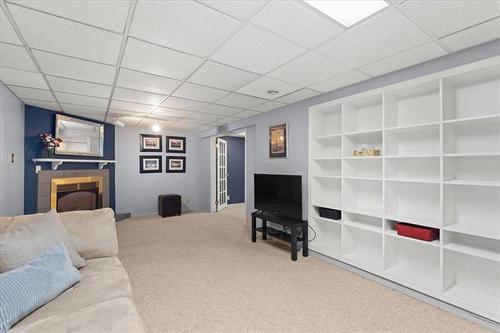 4 Teakwood Ave, Winnipeg, MB 