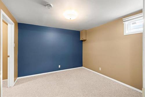 4 Teakwood Ave, Winnipeg, MB 