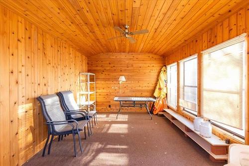 4 Teakwood Ave, Winnipeg, MB 