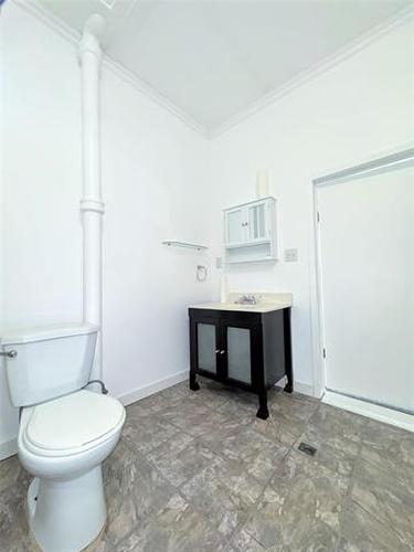 530 Simcoe St, Winnipeg, MB 