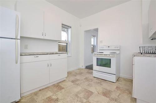 530 Simcoe St, Winnipeg, MB 