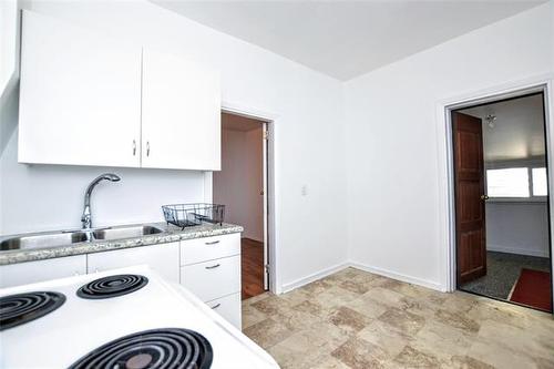 530 Simcoe St, Winnipeg, MB 