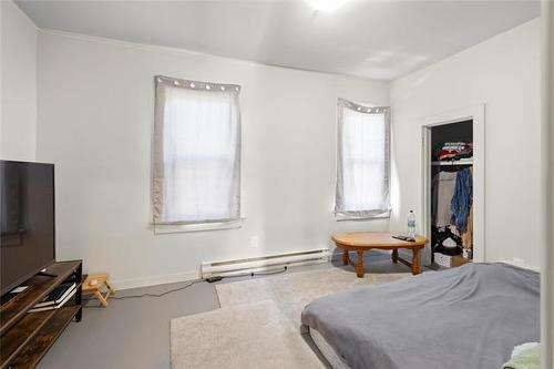 258 Cathedral Ave, Winnipeg, MB 