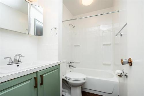 322 Kilbride Ave, Winnipeg, MB 