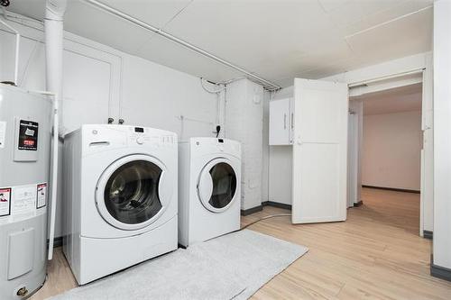 322 Kilbride Ave, Winnipeg, MB 