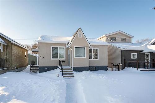 322 Kilbride Ave, Winnipeg, MB 