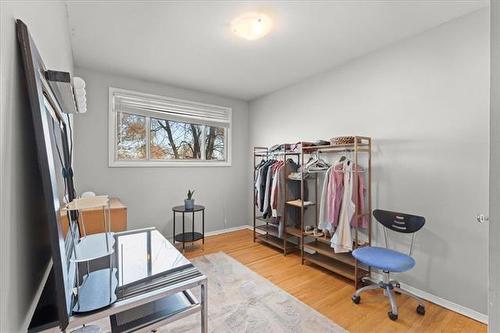 1067 Baudoux Pl, Winnipeg, MB 