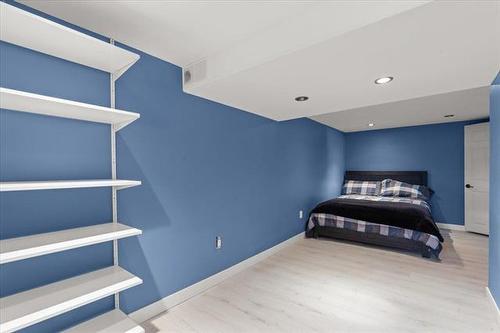 1067 Baudoux Pl, Winnipeg, MB 