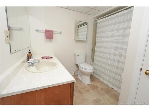 50 Birch Cres, Rothesay, NB 