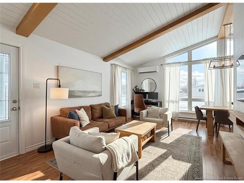 1250 Vantassell St, Bathurst, NB 