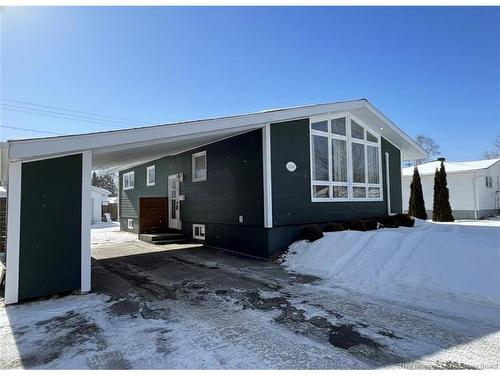 1250 Vantassell St, Bathurst, NB 