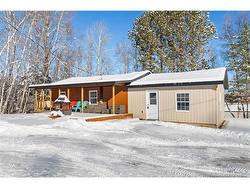 19 Slope RD  Minto, NB E4B 3G7
