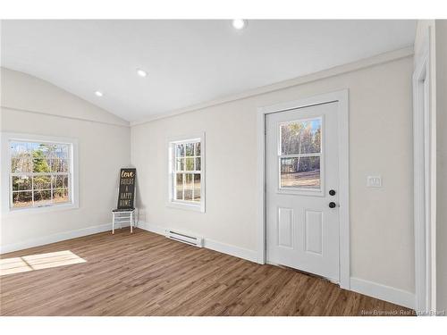 19 Slope Rd, Minto, NB 