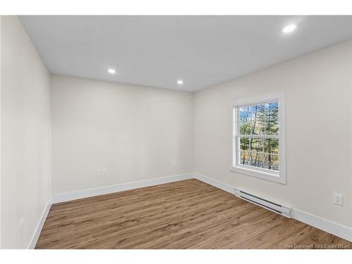 19 Slope Rd, Minto, NB 