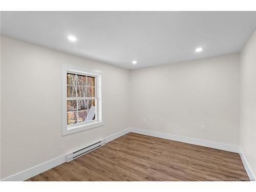 19 Slope Rd, Minto, NB 