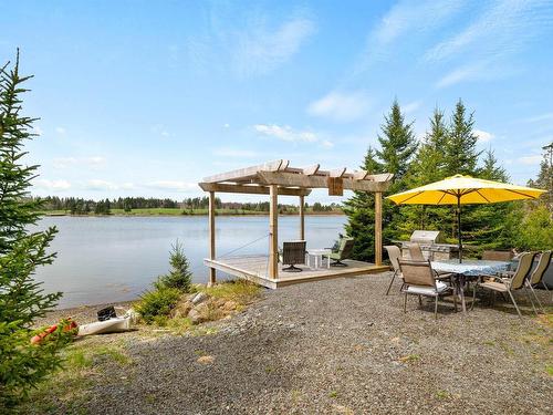 42 Goldfinch Lane, Heckmans Island, NS 