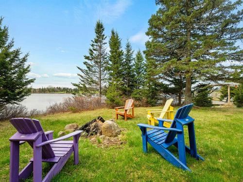 42 Goldfinch Lane, Heckmans Island, NS 