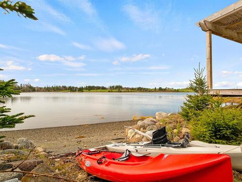 42 Goldfinch Lane, Heckmans Island, NS 