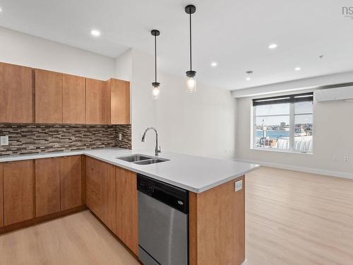 202 5221 Nora Bernard Street, Halifax, NS 