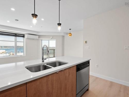 202 5221 Nora Bernard Street, Halifax, NS 