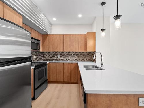 202 5221 Nora Bernard Street, Halifax, NS 