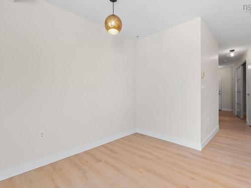 202 5221 Nora Bernard Street, Halifax, NS 