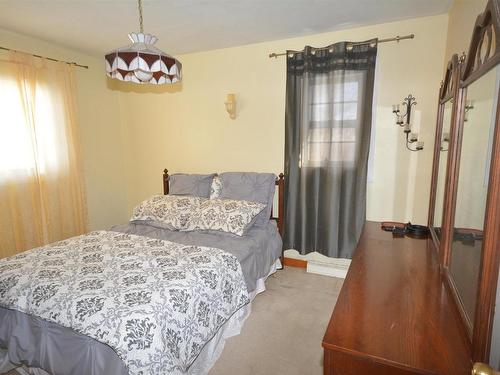 15 Iris Avenue, Herring Cove, NS 