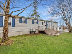 1200 Susan Drive  Beaver Bank, NS B4E 1P1