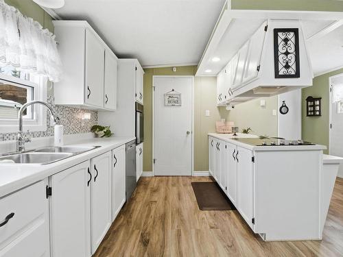 15 Bruce Street, Mount Uniacke, NS 