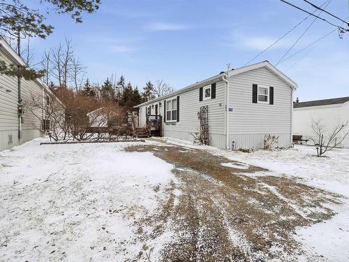 15 Bruce Street, Mount Uniacke, NS 